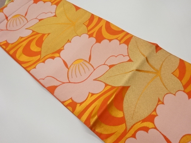 リサイクル　流水に椿・紅葉模様織出し全通袋帯